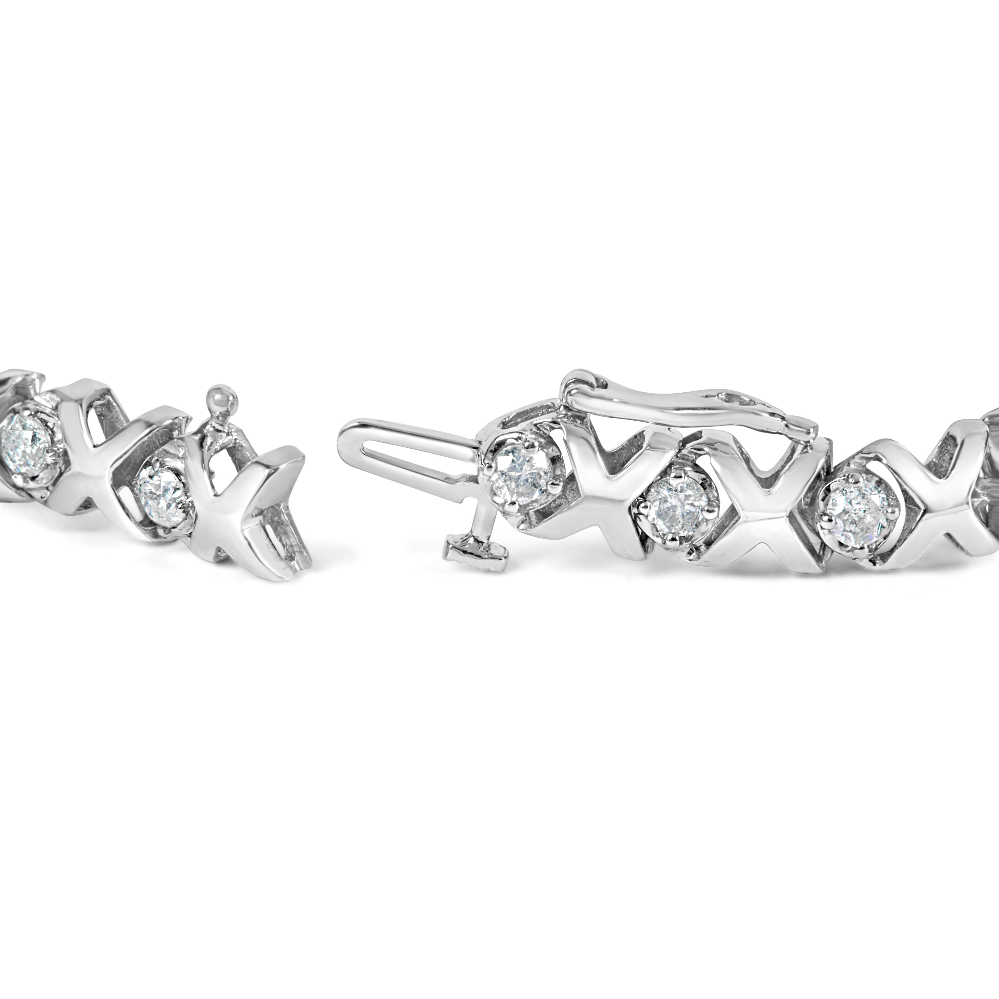 10k White Gold 2.00 Cttw Round-Cut Diamond "XOXO" Link 7" Bracelet I-J Color, I2-I3 Clarity on sale at MyriadMart