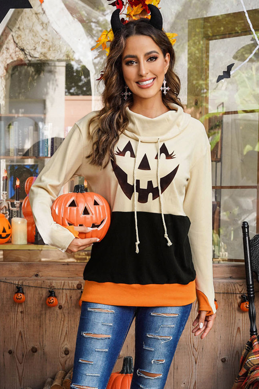 Long Sleeve Jack-O'-Lantern Graphic Sweatshirt - MyriadMart
