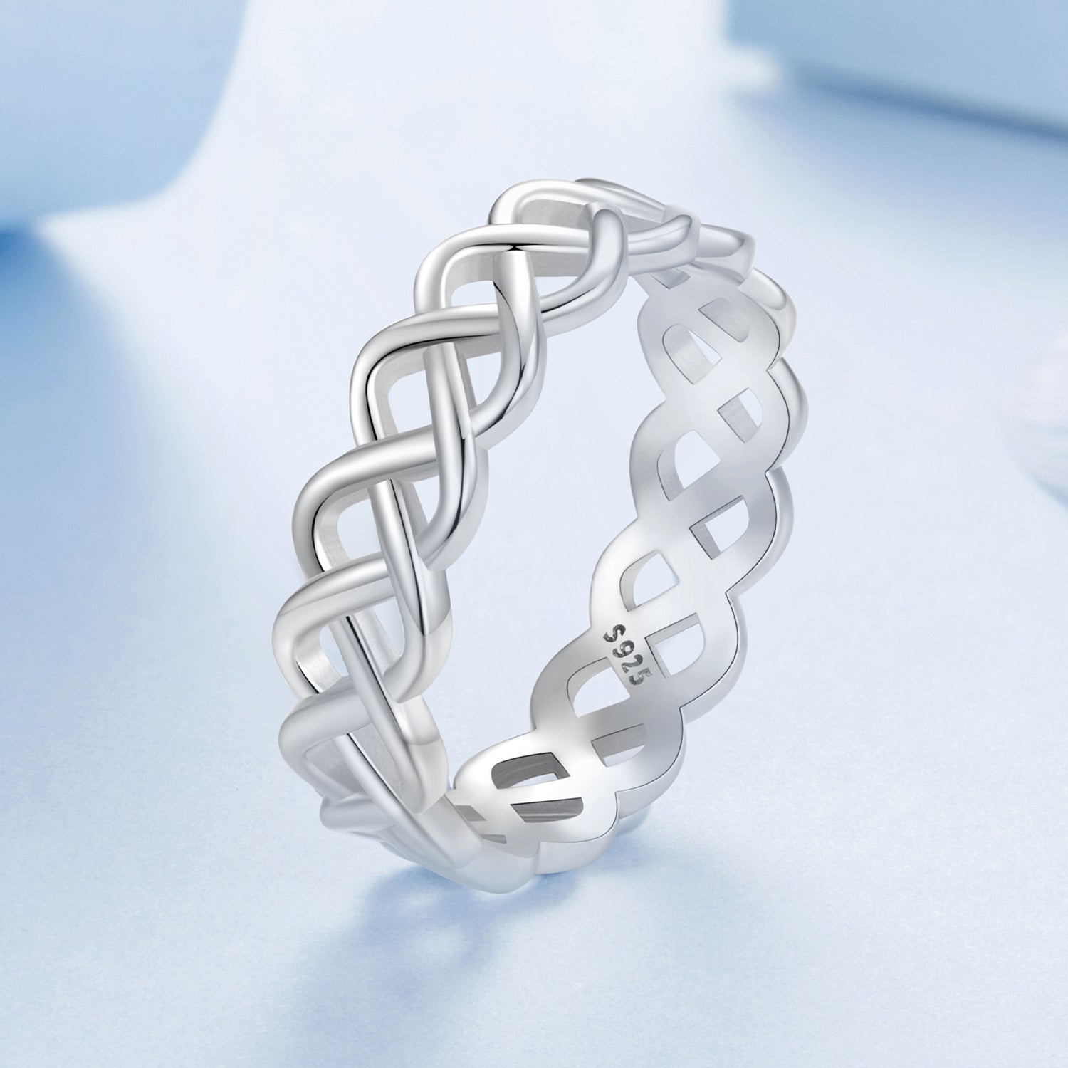 925 Sterling Silver and White Gold 0.5cm Ring Size 6.0 on sale at MyriadMart