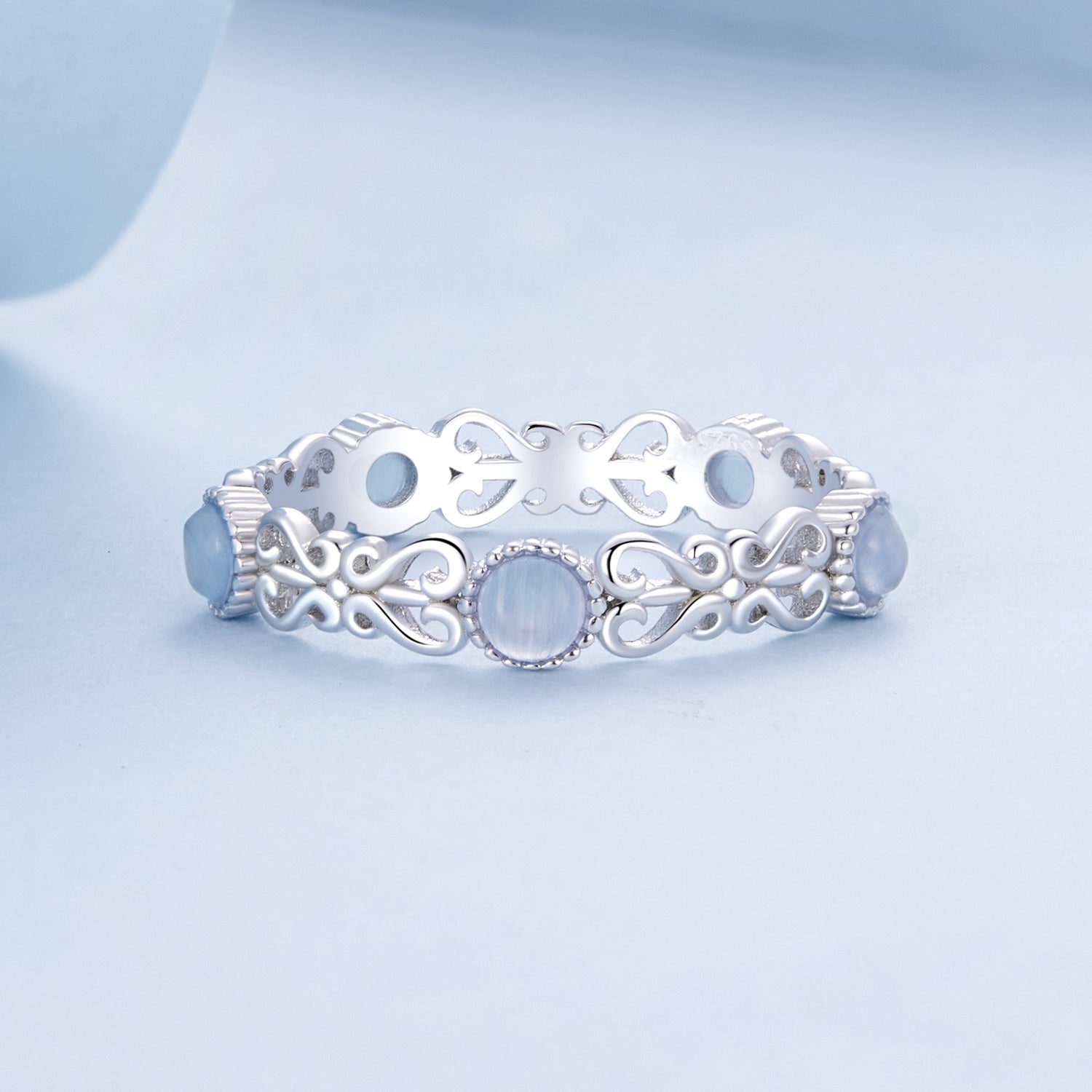 S925 Sterling Silver 4mm Plated Platinum Ring for Women Size 6.0 on sale at MyriadMart
