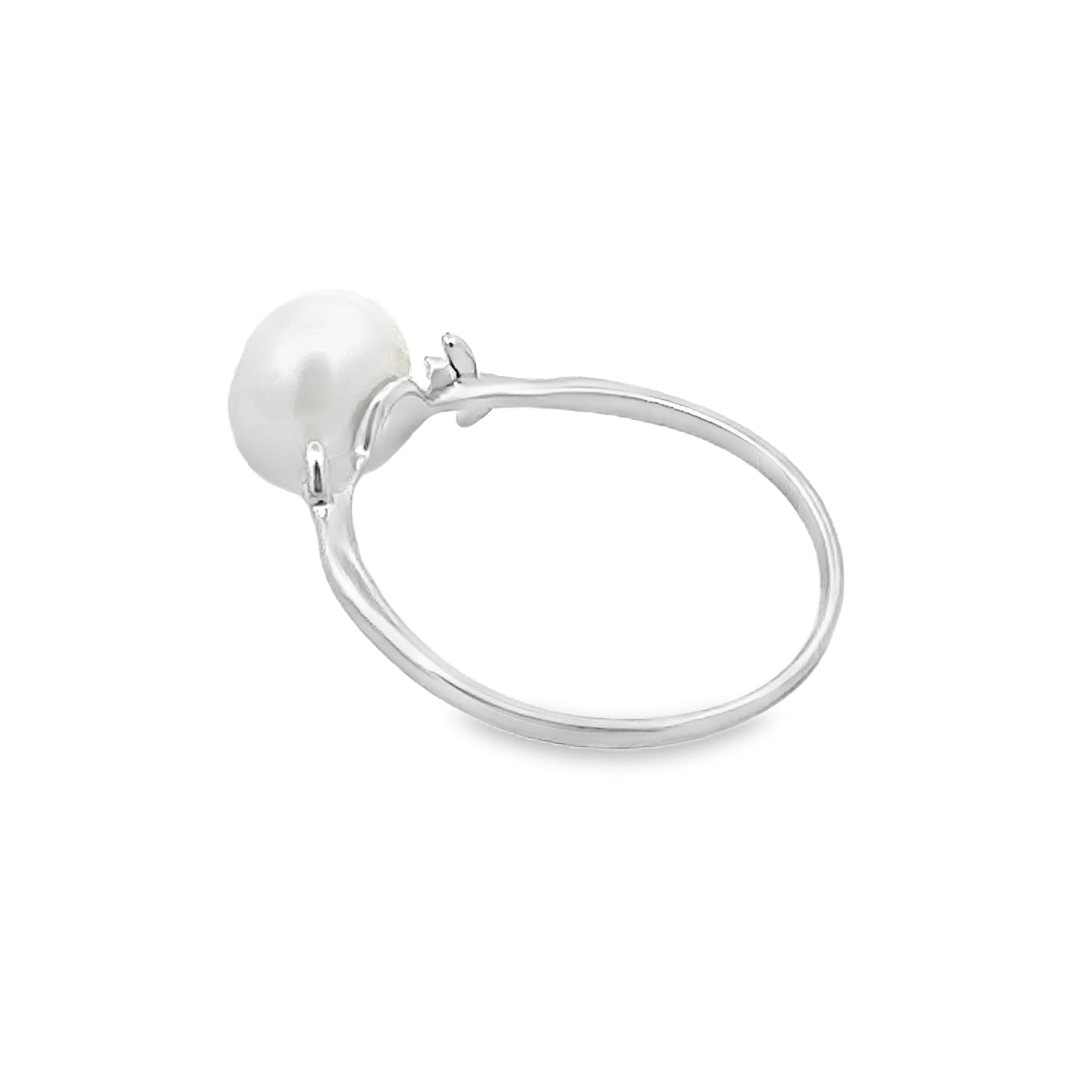 FW Pearl Ring Sterling Silver on sale at MyriadMart