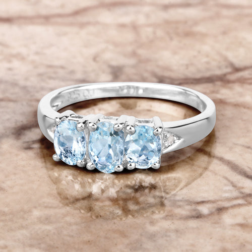 0.95 Carat Genuine Aquamarine and White Diamond .925 Sterling Silver Ring on sale at MyriadMart